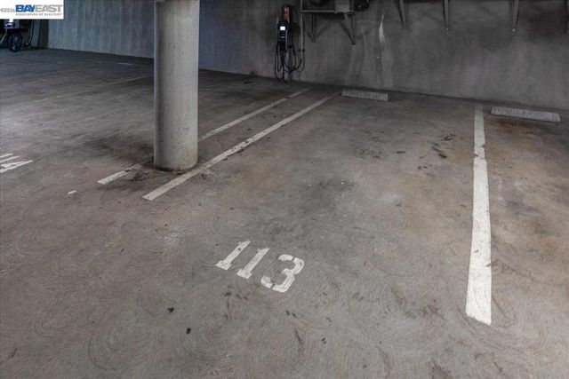 809 809 Clay, Oakland, CA 94607