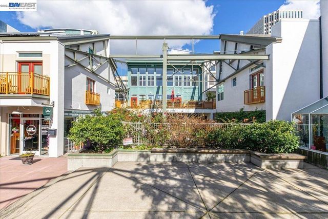 809 809 Clay, Oakland, CA 94607