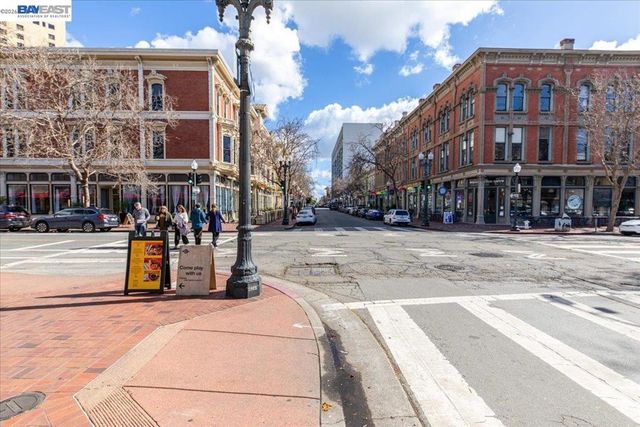 809 809 Clay, Oakland, CA 94607