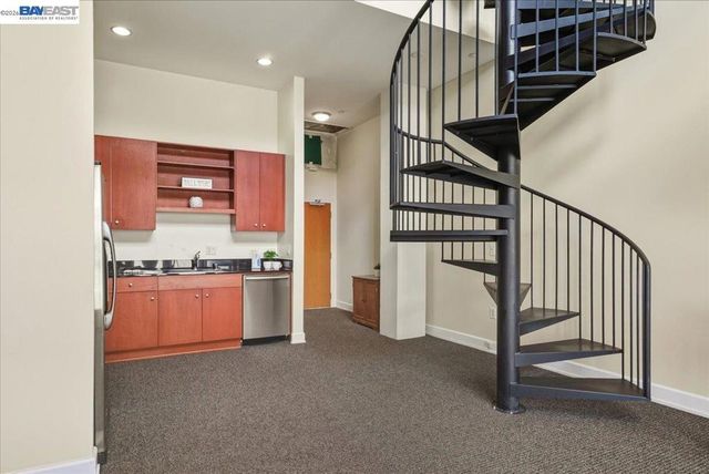 809 809 Clay, Oakland, CA 94607