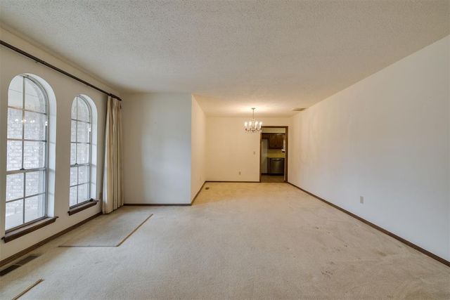 2904 Shadybrook Drive, Oklahoma City, OK 73110