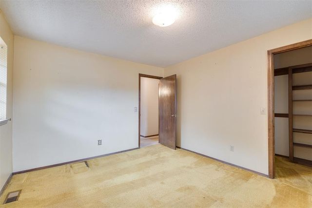 2904 Shadybrook Drive, Oklahoma City, OK 73110