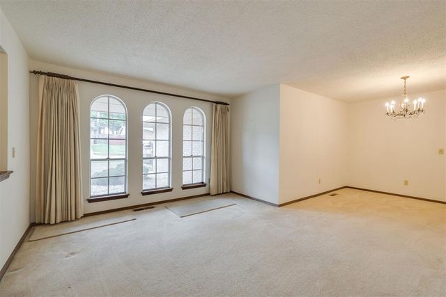 2904 Shadybrook Drive, Oklahoma City, OK 73110