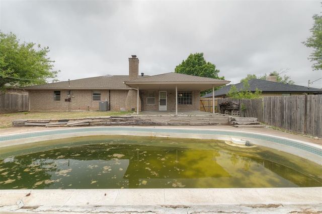 2904 Shadybrook Drive, Oklahoma City, OK 73110