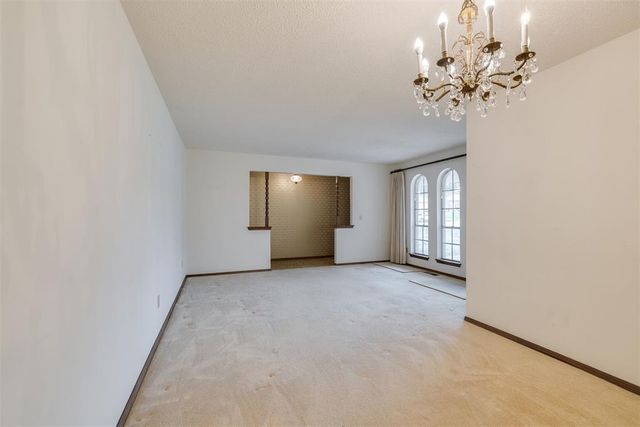 2904 Shadybrook Drive, Oklahoma City, OK 73110