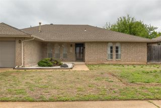 2904 Shadybrook Drive, Oklahoma City, OK 73110