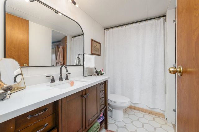 9901 E 103rd St S, Mulvane, KS 67110