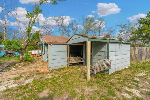 9901 E 103rd St S, Mulvane, KS 67110