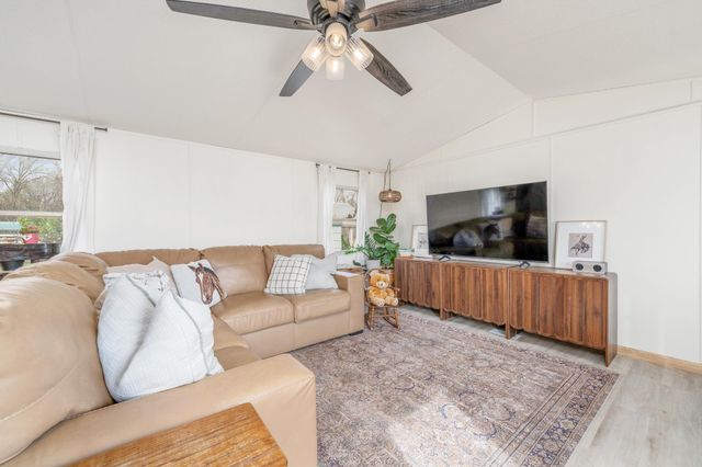 9901 E 103rd St S, Mulvane, KS 67110