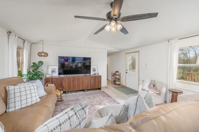 9901 E 103rd St S, Mulvane, KS 67110