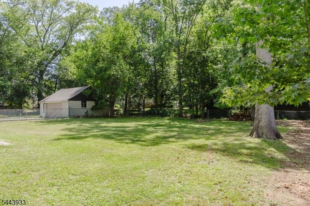 1152 Inwood Pl, Plainfield City, NJ 07062