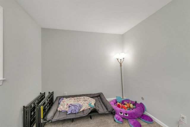 139 S Main St Apt 24, Laconia, NH 03246