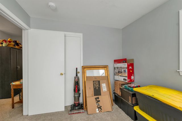 139 S Main St Apt 24, Laconia, NH 03246