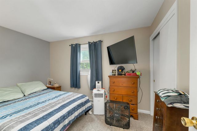 139 S Main St Apt 24, Laconia, NH 03246