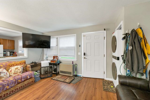 139 S Main St Apt 24, Laconia, NH 03246