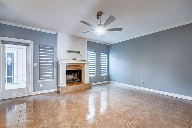10716 Briar Forest Drive 30, Houston, TX 77042