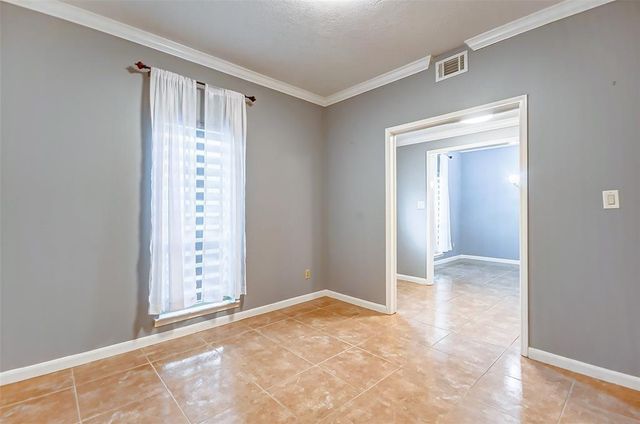 10716 Briar Forest Drive 30, Houston, TX 77042