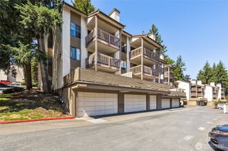 10410 NE 32nd Place #D103, Bellevue, WA 98004