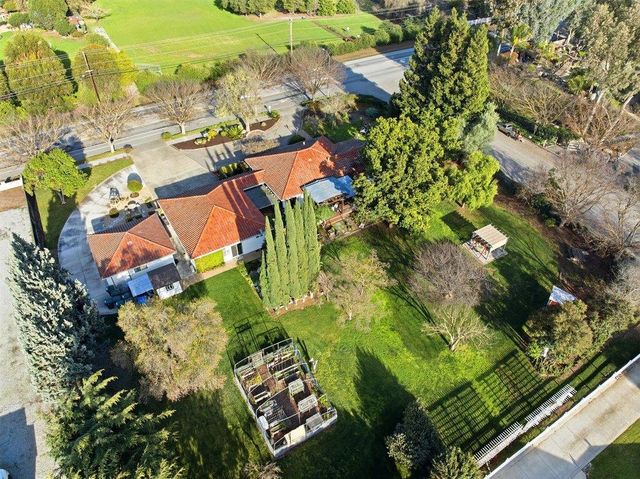 17235 Hill Road, Morgan Hill, CA 95037