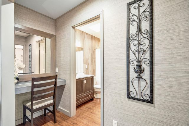 2591 Lakeshore DR, Canyon Lake, TX 78133