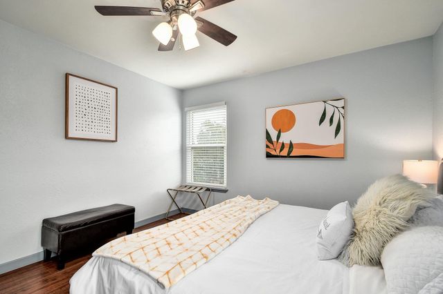 2591 Lakeshore DR, Canyon Lake, TX 78133