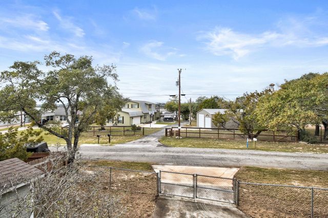 2591 Lakeshore DR, Canyon Lake, TX 78133