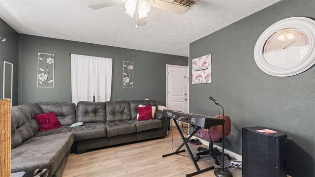 2305 NE 35TH STREET, Ocala, FL 34479