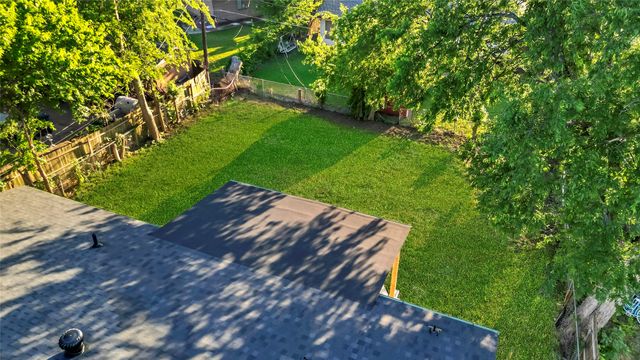 808 Hillcrest Drive, Arlington, TX 76010