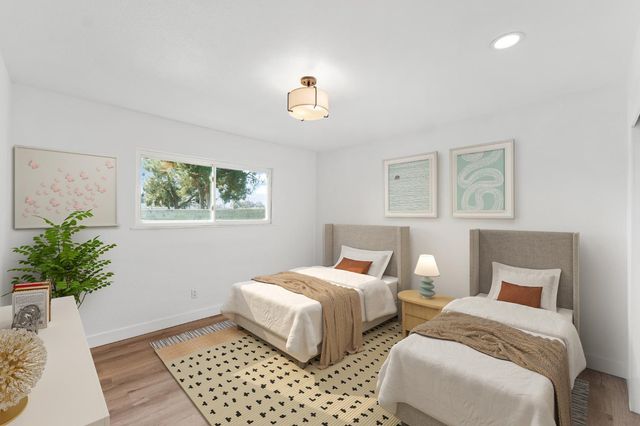 5443 N Prospect Avenue, Fresno, CA 93711