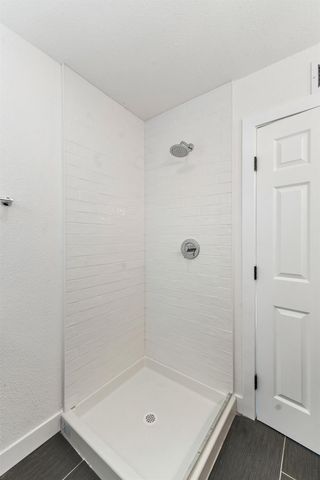 5443 N Prospect Avenue, Fresno, CA 93711