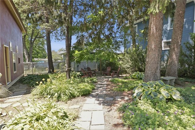 290 North Main Street, Canandaigua City, NY 14424