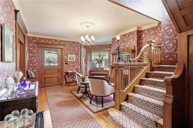 290 North Main Street, Canandaigua City, NY 14424