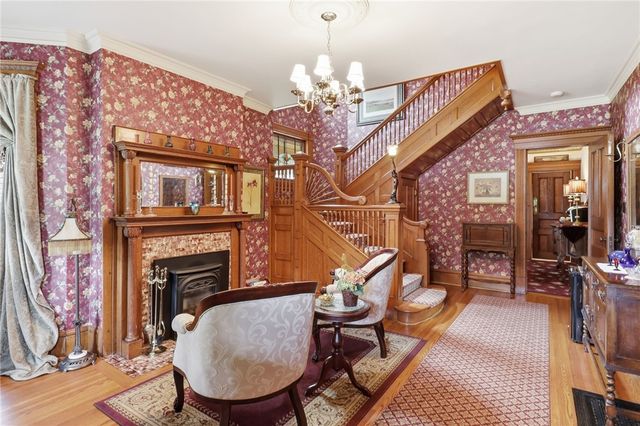 290 North Main Street, Canandaigua City, NY 14424