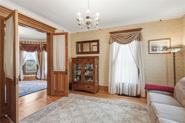 290 North Main Street, Canandaigua City, NY 14424