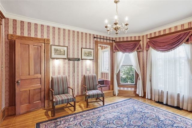 290 North Main Street, Canandaigua City, NY 14424