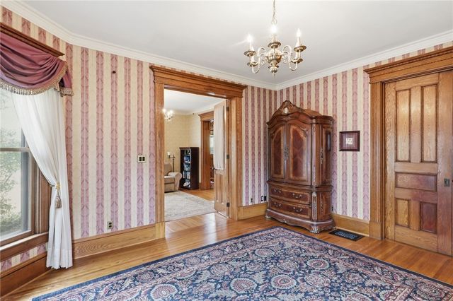290 North Main Street, Canandaigua City, NY 14424
