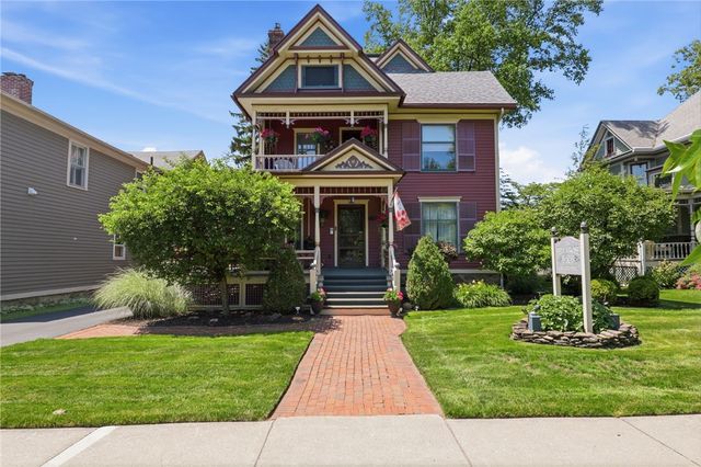 290 North Main Street, Canandaigua City, NY 14424