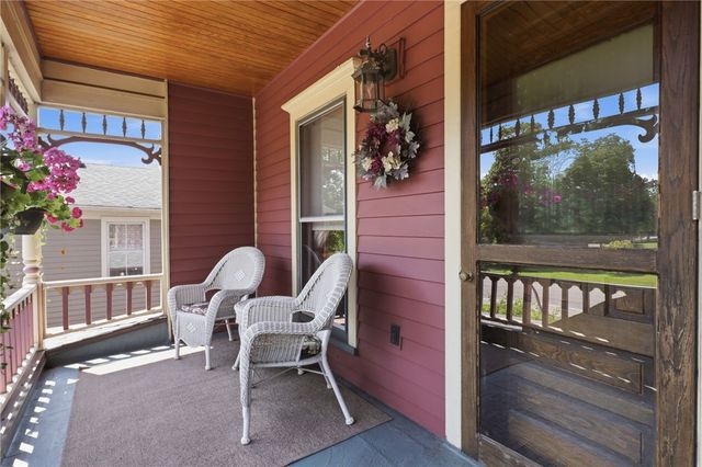 290 North Main Street, Canandaigua City, NY 14424