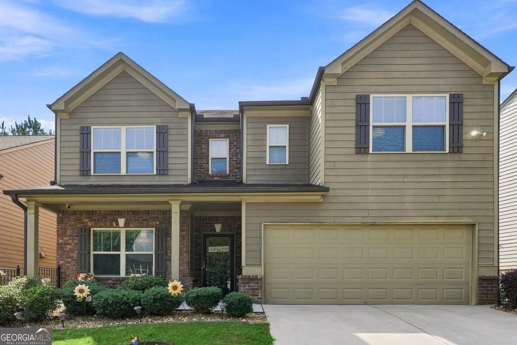 3924 Kingfisher Drive, Atlanta, GA 30349 — photo 2