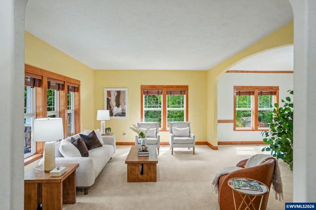 2880 SW Mulligan Pl, Corvallis, OR 97333