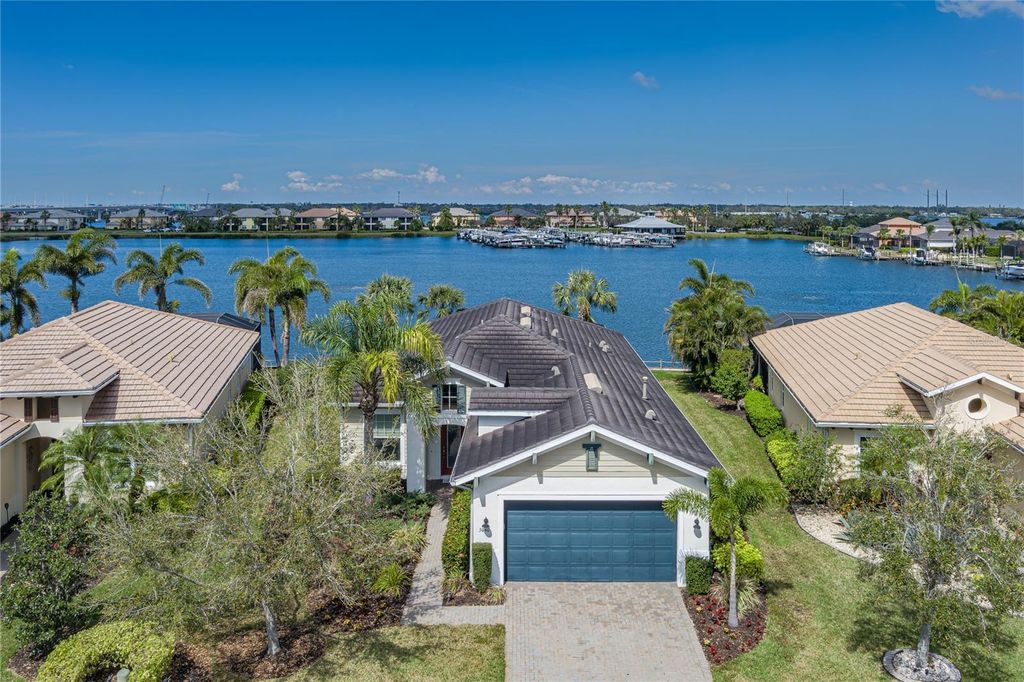 5040 LAKE OVERLOOK AVENUE, Bradenton, FL 34208
