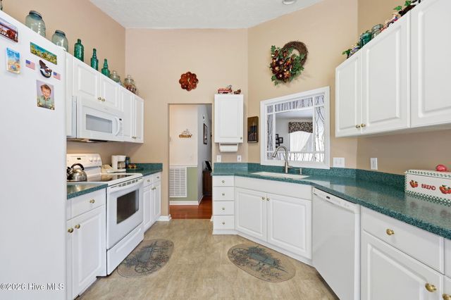 103 Rustic Drive, West End, NC 27376