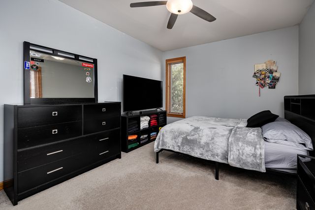 560 Birch Hollow Drive, Antioch, IL 60002