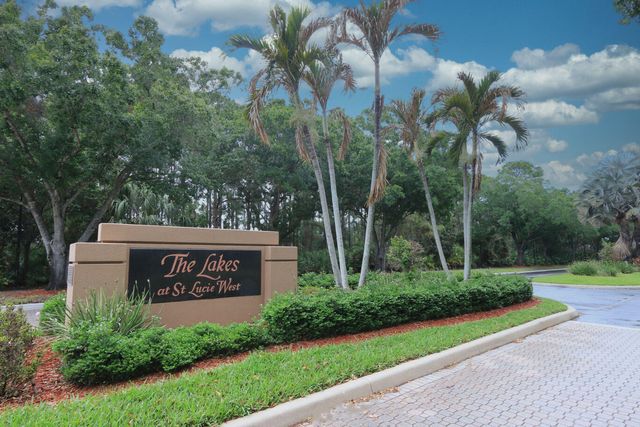 1220 NW Bentley Cir Apt B, Port St Lucie, FL 34986