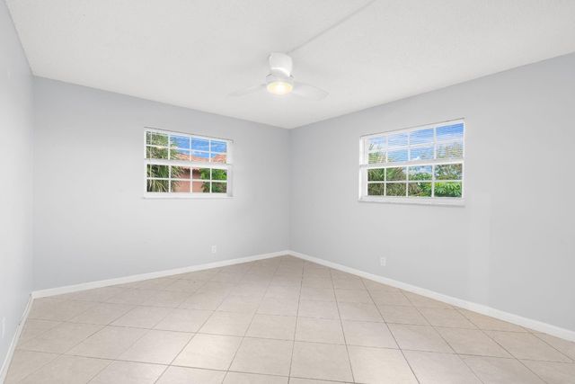 610 Tennis Club Drive 406, Fort Lauderdale, FL 33311