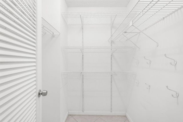 610 Tennis Club Drive 406, Fort Lauderdale, FL 33311