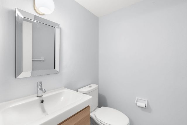 610 Tennis Club Drive 406, Fort Lauderdale, FL 33311