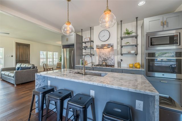2025 Columbus Avenue, Waco, TX 76701