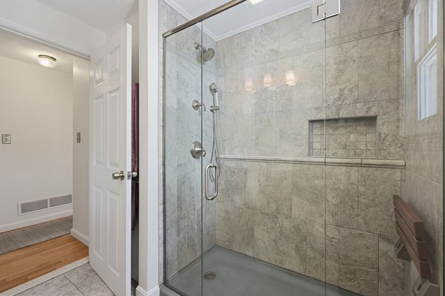 18 Princeton St, Peabody, MA 01960
