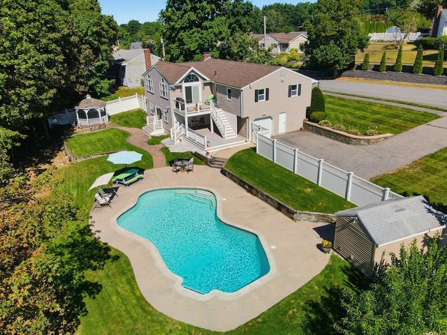 18 Princeton St, Peabody, MA 01960